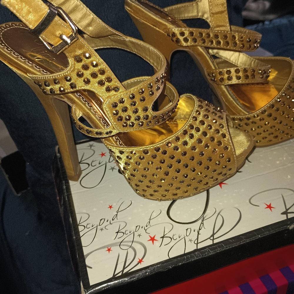 Shoes - Picture 2 of 2